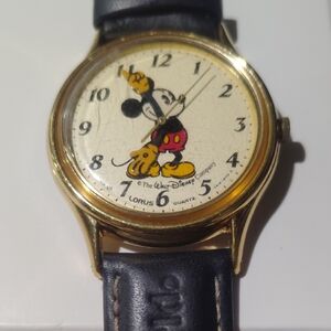 Lorus Mickey Mouse Gold Watch